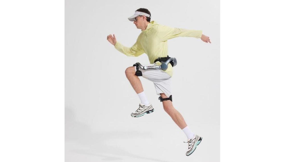 Sumbu unveils world’s first dual-vector consumer exoskeleton