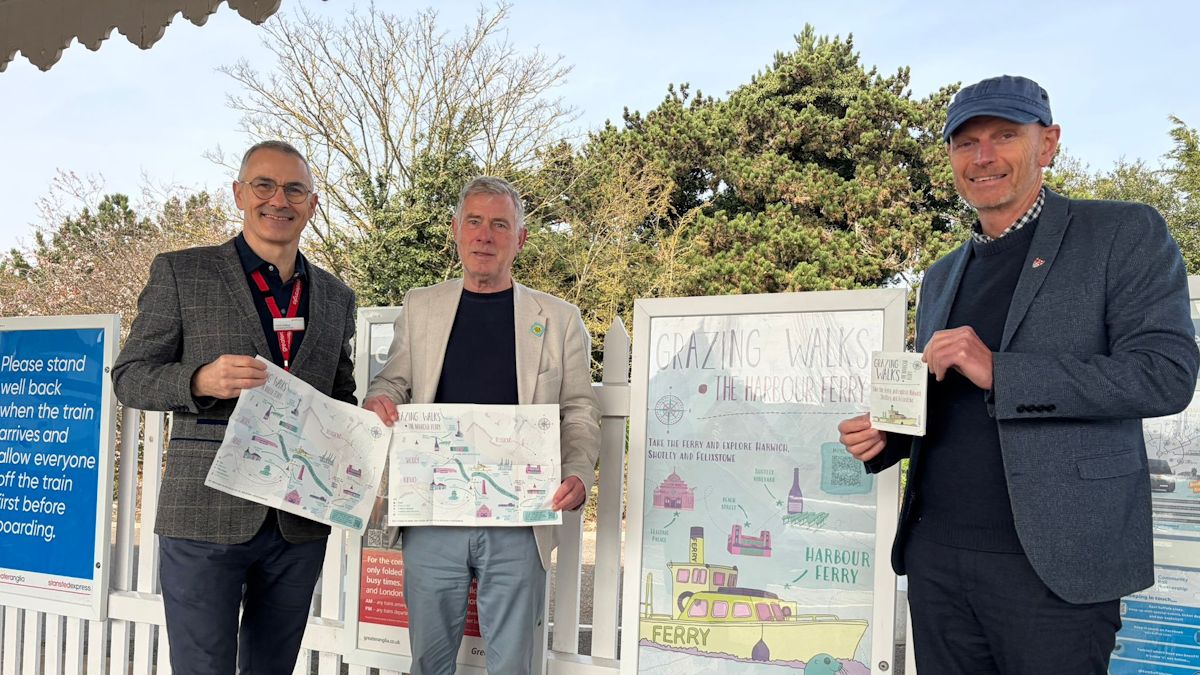 New leaflet promotes car-free days across Harwich Harbour